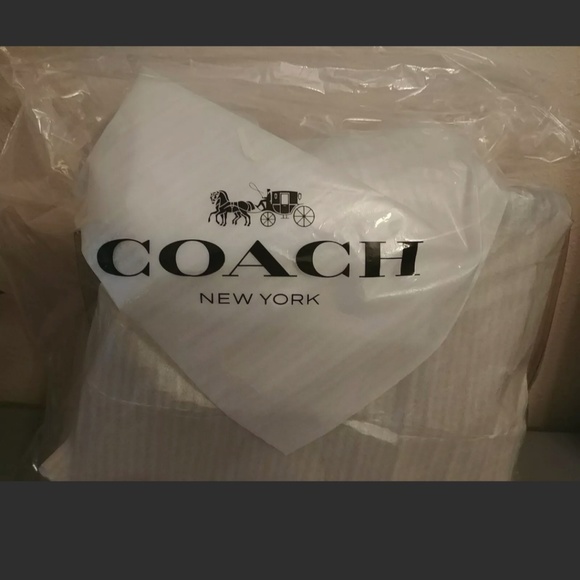 Coach Bag Tag Key Fob Ring Marvel Carol Danvers - Picture 2 of 2